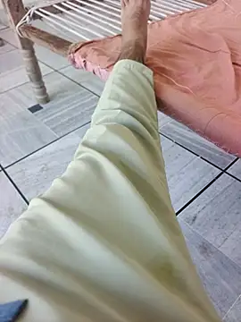 Snapshot of xmanrawan2 chatting on 09.25.25 xmanrawan2 online show from 09.25.25