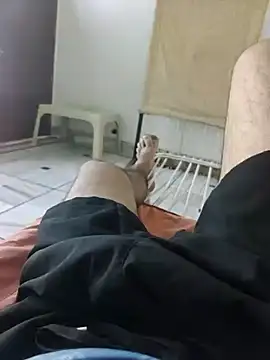 Snapshot of xmanrawan2 chatting on 10.17.25 xmanrawan2 online show from 10.17.25