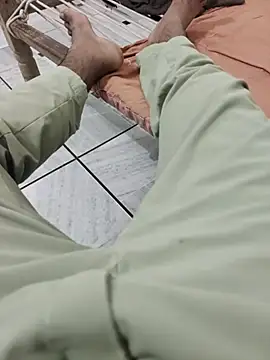 Snapshot of xmanrawan2 chatting on 10.18.25 xmanrawan2 online show from 10.18.25