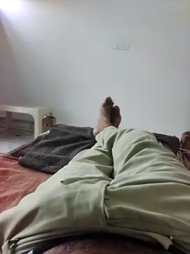 Snapshot of xmanrawan2 chatting on 10.28.25 xmanrawan2 online show from 10.28.25