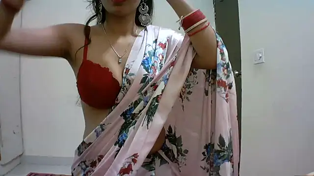 Snapshot of kajal__bhabhi_ chatting on 12.22.25 kajal bhabhi online show from 12.22.25