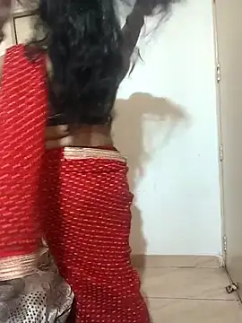 Snapshot of mahi69a chatting on 11.07.25 mahi69a online show from 11.07.25