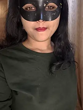 Snapshot of mahi69a chatting on 11.23.25 mahi69a online show from 11.23.25