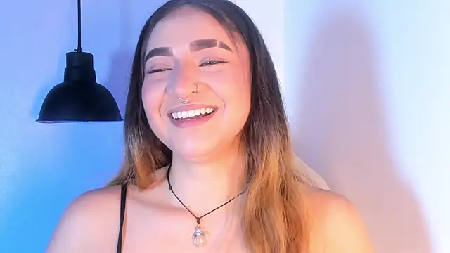 Snapshot of Shanntal_ chatting on 11.01.25 Shanntal online show from 11.01.25