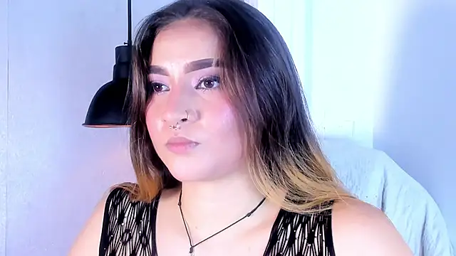 Snapshot of Shanntal_ chatting on 11.08.25 Shanntal online show from 11.08.25