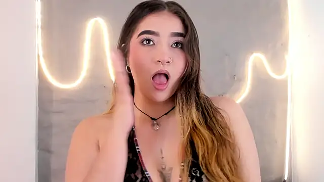 Snapshot of Shanntal_ chatting on 02.01.26 Shanntal online show from 02.01.26