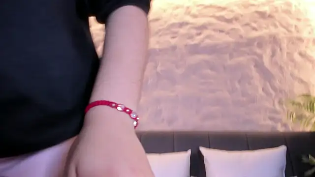 Snapshot of Shanntal_ chatting on 02.28.26 Shanntal online show from 02.28.26