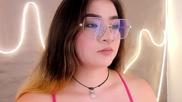 Snapshot of Shanntal_ chatting on 03.04.26 Shanntal online show from 03.04.26