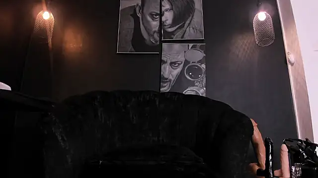 SadieManson  online show from 01.17.26