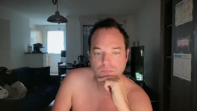 Snapshot of Funnyjul31 chatting on 11.24.25 Funnyjul31 online show from 11.24.25