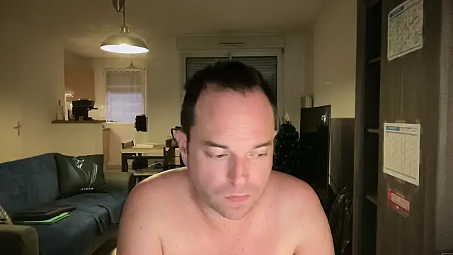 Snapshot of Funnyjul31 chatting on 12.02.25 Funnyjul31 online show from 12.02.25