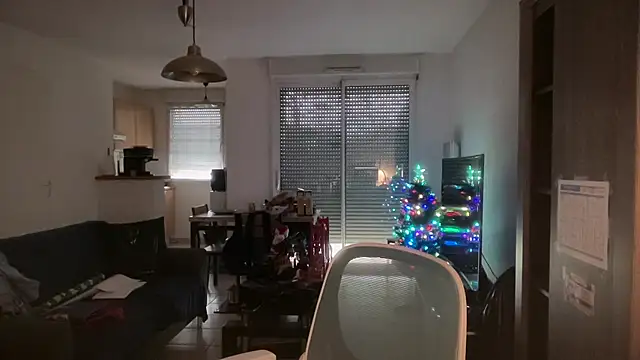 Snapshot of Funnyjul31 chatting on 12.20.25 Funnyjul31 online show from 12.20.25