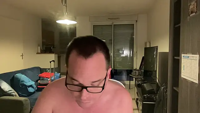 Snapshot of Funnyjul31 chatting on 01.10.26 Funnyjul31 online show from 01.10.26