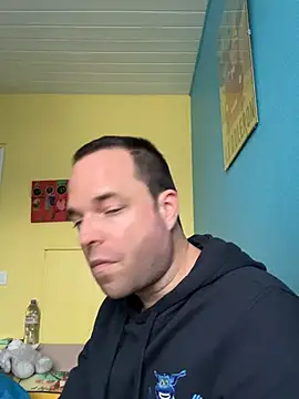 Snapshot of Funnyjul31 chatting on 01.11.26 Funnyjul31 online show from 01.11.26