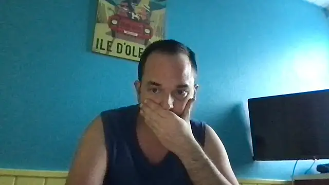 Snapshot of Funnyjul31 chatting on 01.12.26 Funnyjul31 online show from 01.12.26