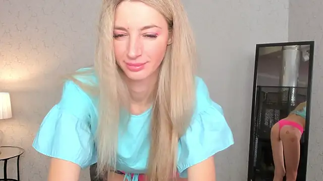 skinnyladyy online show from 02.28.25