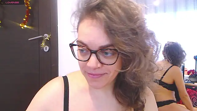 Ju-Hot online show from 01.23.25