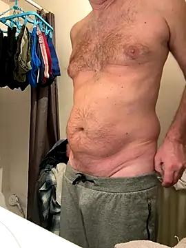 Snapshot of vincent1522 chatting on 12.01.25 vincent1522 online show from 12.01.25