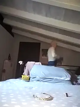 Snapshot of divinaerotica chatting on 03.02.25 divinaerotica online show from 03.02.25