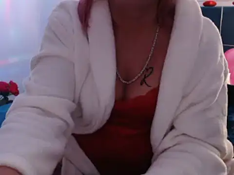 Snapshot of Juliana60 chatting on 02.15.25 Juliana60 online show from 02.15.25