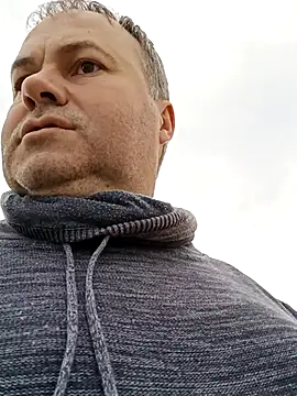 Pourleplasirs online show from 11.13.25