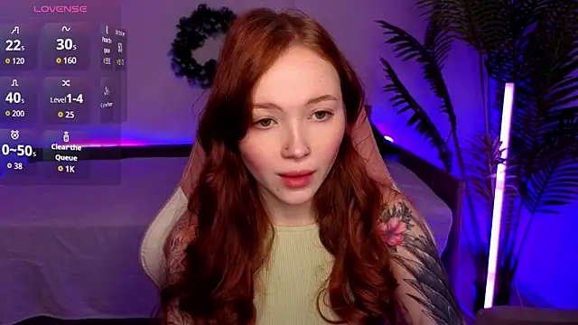 Snapshot of Maya_Light chatting on 01.15.26 Maya Light online show from 01.15.26