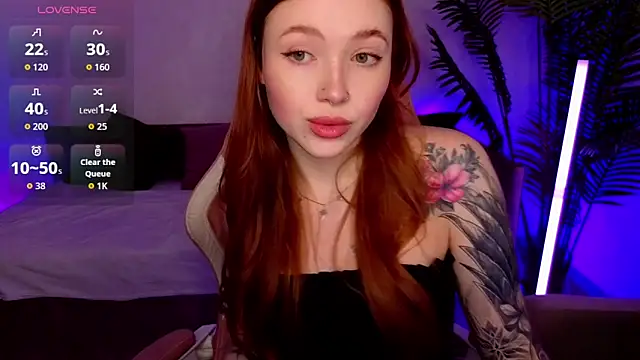 Snapshot of Maya_Light chatting on 02.08.26 Maya Light online show from 02.08.26