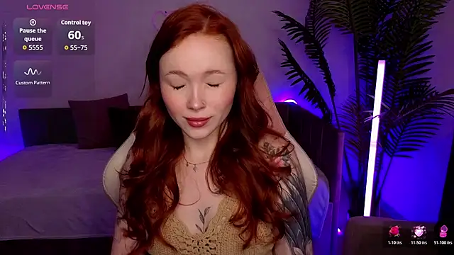 Snapshot of Maya_Light chatting on 02.21.26 Maya Light online show from 02.21.26