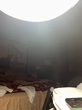 Snapshot of B3-Dindles chatting on 03.12.25 B3-Dindles online show from 03.12.25