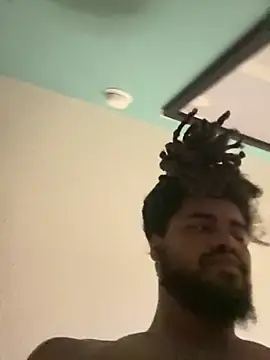 Snapshot of B3-Dindles chatting on 03.12.25 B3-Dindles online show from 03.12.25