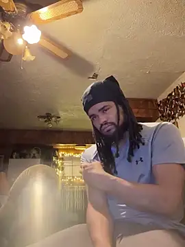 Snapshot of B3-Dindles chatting on 01.06.26 B3-Dindles online show from 01.06.26