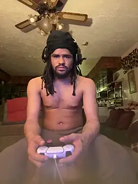 Snapshot of B3-Dindles chatting on 04.02.26 B3-Dindles online show from 04.02.26