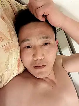 Snapshot of wadmma chatting on 02.08.25 wadmma online show from 02.08.25