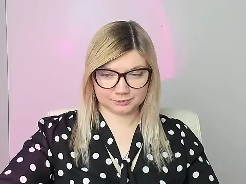 Lola moree online show from 11.11.25