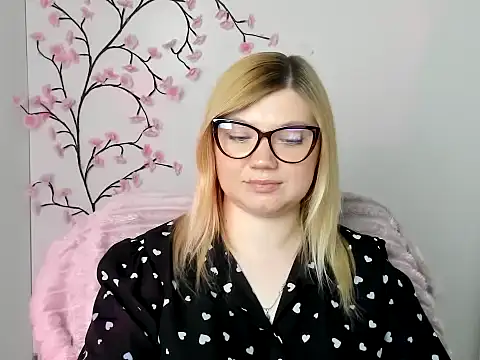 Lola moree online show from 05.11.26