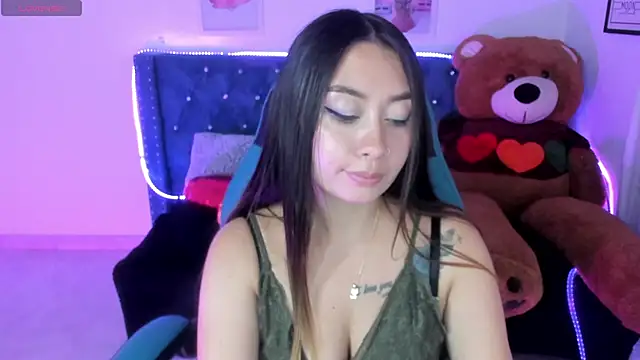 Snapshot of miss_isabella_m chatting on 02.17.25 miss isabella m online show from 02.17.25