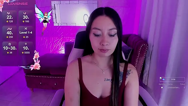 Snapshot of miss_isabella_m chatting on 10.14.25 miss isabella m online show from 10.14.25