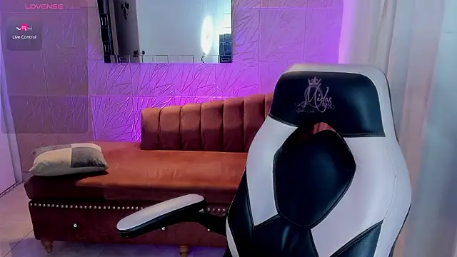 miss isabella m online show from 02.03.26