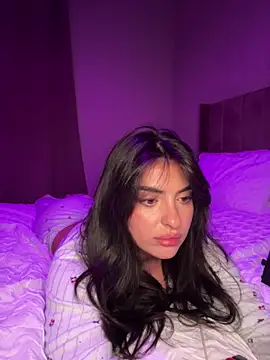 Snapshot of cute_carly_ chatting on 02.22.25 cute carly  online show from 02.22.25