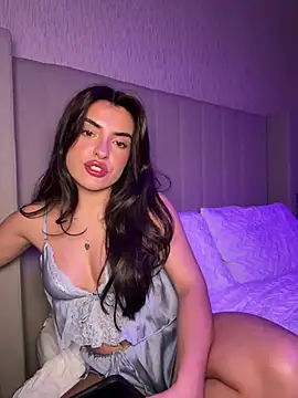 Snapshot of cute_carly_ chatting on 02.26.25 cute carly  online show from 02.26.25