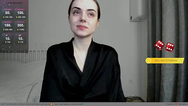 Snapshot of Hustle_Babyy chatting on 11.07.25 Hustle Babyy online show from 11.07.25