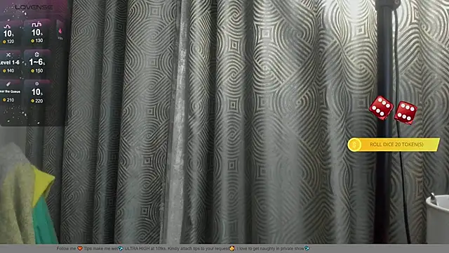 Snapshot of Hustle_Babyy chatting on 11.09.25 Hustle Babyy online show from 11.09.25