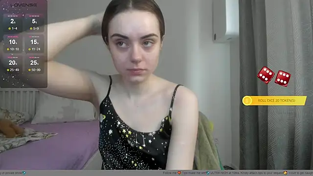 Snapshot of Hustle_Babyy chatting on 11.12.25 Hustle Babyy online show from 11.12.25