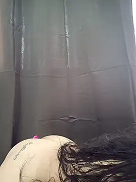 Snapshot of Angela_Sophie chatting on 10.31.25 Angela Sophie online show from 10.31.25