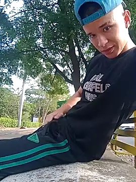 arevalo1124 online show from 09.12.25