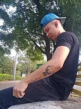 arevalo1124 online show from 09.18.25