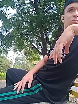 arevalo1124 online show from 09.24.25