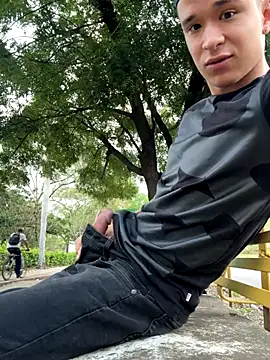 arevalo1124 online show from 10.16.25