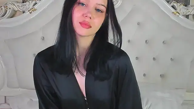 Snapshot of EvansLover chatting on 02.08.25 EvansLover online show from 02.08.25