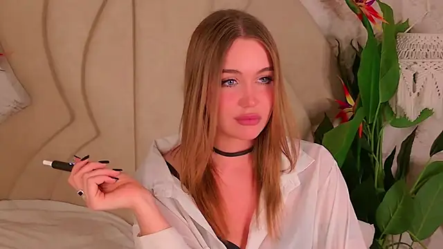 Snapshot of EvansLover chatting on 11.15.25 EvansLover online show from 11.15.25